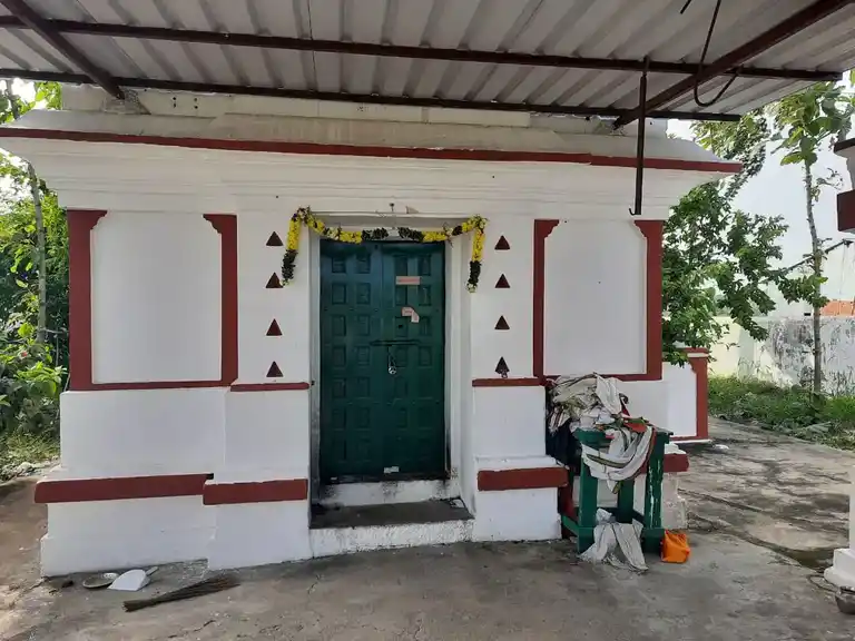 Arulmigu Kuraineekeeswarar Temple, Near School, Pondavakkam - 602026 அருள்மிகு குறைநீக்கிஸ்வரர் திருக்கோயில், Near School, Pondavakkam - 602026, Tiruvallur - Ancient Temple Architecture and History Image 2