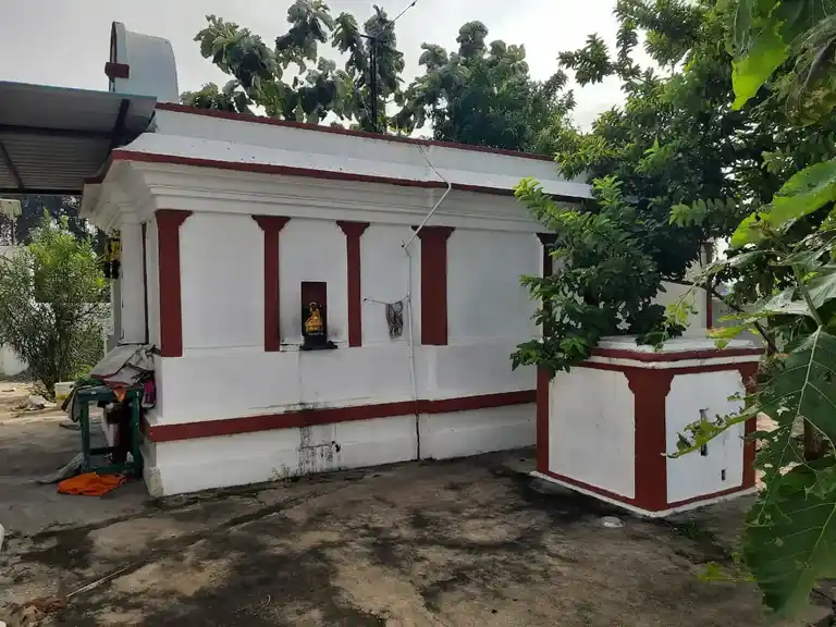 Arulmigu Kuraineekeeswarar Temple, Near School, Pondavakkam - 602026 அருள்மிகு குறைநீக்கிஸ்வரர் திருக்கோயில், Near School, Pondavakkam - 602026, Tiruvallur - Ancient Temple Architecture and History Image 3