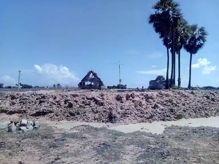Arulmigu Kuratthiyamman Temple, Keeranur - 614620 Arulmigu Kuratthiyamman Temple, Keeranur - 614620, Pudukkottai - Ancient Temple Architecture and History Image 3
