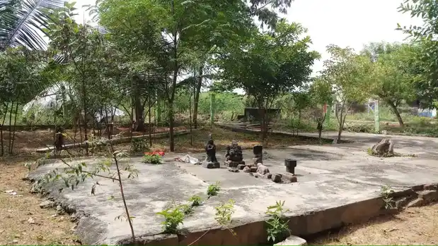 Arulmigu Kuricchipatti Pillaiyar Temple, Vadugapatti - 621316 அருள்மிகு குறிச்சிப்பட்டி பிள்ளையார் திருக்கோயில், Vadugapatti - 621316, Pudukkottai - Ancient Temple Architecture and History Image 3