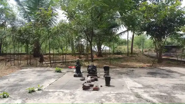 Arulmigu Kuricchipatti Pillaiyar Temple, Vadugapatti - 621316 அருள்மிகு குறிச்சிப்பட்டி பிள்ளையார் திருக்கோயில், Vadugapatti - 621316, Pudukkottai - Ancient Temple Architecture and History Image 4