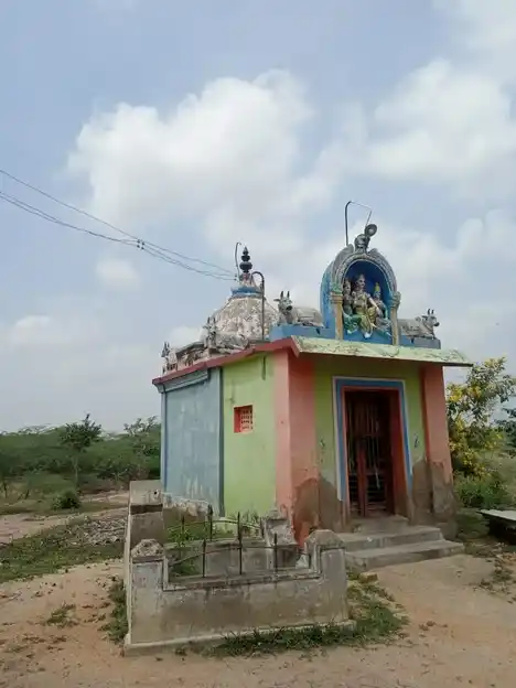 Arulmigu Kuruntharudaiya Ayyanar Temple, Therkukeeranur - 630710 அருள்மிகு. குருந்தாருடைய அய்யனார் திருக்கோயில், Therkukeeranur, Therkukeeranur - 630710, Sivagangai - Ancient Temple Architecture and History Image 3