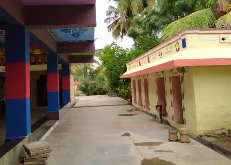 Arulmigu Kurunthudaiya Ayyanar Temple, Thirukkalapatti - 630211