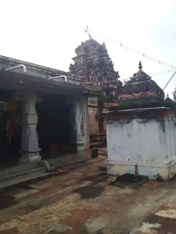Arulmigu Kurunthudaya Ayyanar Temple, Aranmanaipatti - 622503 அரண்மனைப்பட்டி அருள்மிகு குருந்துடைய அய்யனார் திருக்கோயில், அரண்மனைப்பட்டி - 622503, Pudukkottai - Ancient Temple Architecture and History Image 3