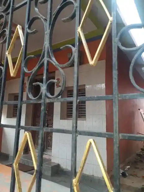 Arulmigu Kurupatti Basuveswarar Temple, Saragapalli - 635114 அருள்மிகு குருபட்டி பசுவேஸ்வரர் திருக்கோயில், Saragapalli - 635114, Krishnagiri - Ancient Temple Architecture and History Image 5