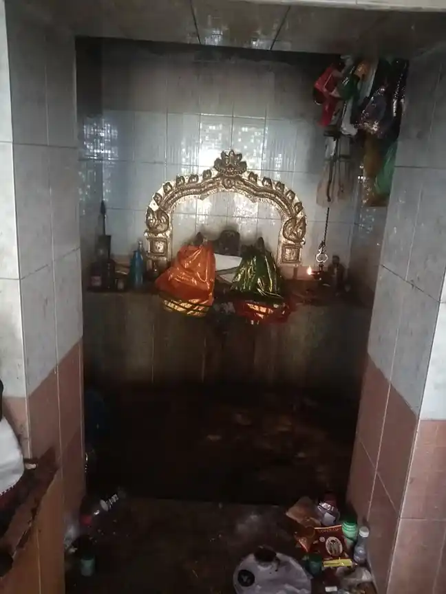 Arulmigu Kuruthudaiyar Visha Meetavellamutti Vinayagar Temple, Uthamarkudi - 614205 அருள்மிகு குருந்துடையார் விஷமிட்டவெள்ளமுட்டி விநாயகர் திருக்கோயில், Uthamarkudi - 614205, Thanjavur - Ancient Temple Architecture and History Image 4