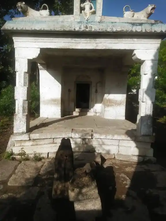Arulmigu Kuthaiyyanar Temple, Pullambadi - 621712 கூத்தய்யனாா், Pullambadi - 621712, Thiruchirappalli - Ancient Temple Architecture and History Image 4