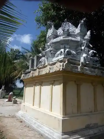 Arulmigu Kuthandavar Temple, Radhanaillur - 609114 அருள்மிகு கூத்தாண்டவர் திருக்கோயில், Rathanaillur - 609114, Mayiladuthurai - Ancient Temple Architecture and History Image 3