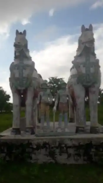 Arulmigu Kuthandeswarar Venugopalaswamy Temple, Arangi - 604502 அருள்மிகு கூத்தாண்டவர், வேணுகோபாலசுவாமி திருக்கோயில், Arangi - 604502, Tiruvannamalai - Ancient Temple Architecture and History Image 3