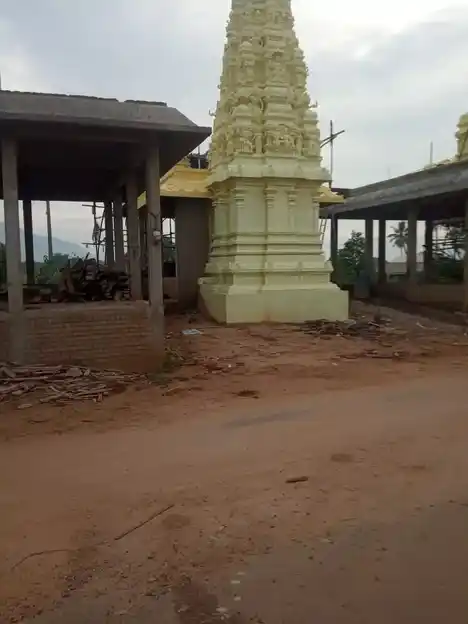 Arulmigu Kuthirai Malai Perumal Temple, Elumalai - 625535