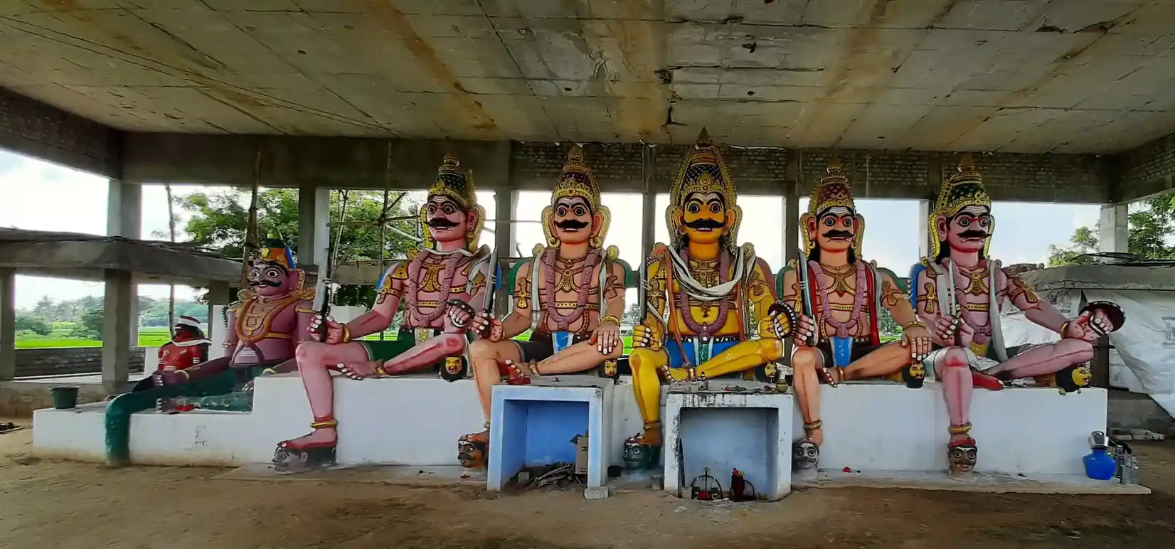 Arulmigu Kuttai Muniyappan Temple, Kesarimangalam - 638311 அருள்மிகு குட்டை முனியப்பன் திருக்கோயில், Kesarimangalam - 638311, Erode - Ancient Temple Architecture and History Image 3