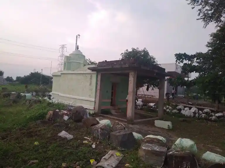 Arulmigu Kuttathu Perumal Temple, Kannivadi - 624705 அருள்மிகு குட்டத்துப்பெருமாள் திருக்கோயில், Kannivadi - 624705, Dindigul - Ancient Temple Architecture and History Image 3