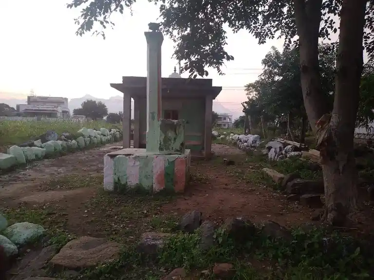 Arulmigu Kuttathu Perumal Temple, Kannivadi - 624705 அருள்மிகு குட்டத்துப்பெருமாள் திருக்கோயில், Kannivadi - 624705, Dindigul - Ancient Temple Architecture and History Image 4