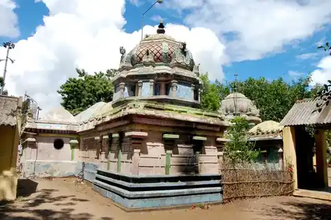 Arulmigu Kuttyyandavar Temple, South Pichavaram - 608002 அருள்மிகு குட்டியாண்டவர் திருக்கோயில், தெற்கு பிச்சாவரம் - 608002, Cuddalore - Ancient Temple Architecture and History Image 5