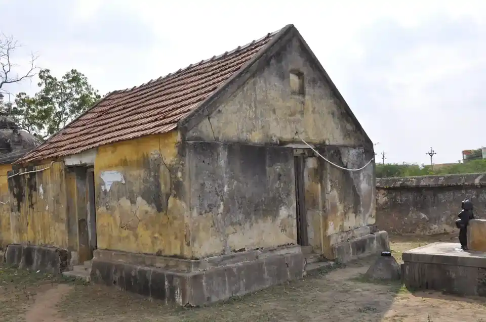 Arulmigu Kuvalathadanganni Amman Temple, Rathanur - 623401 Temple