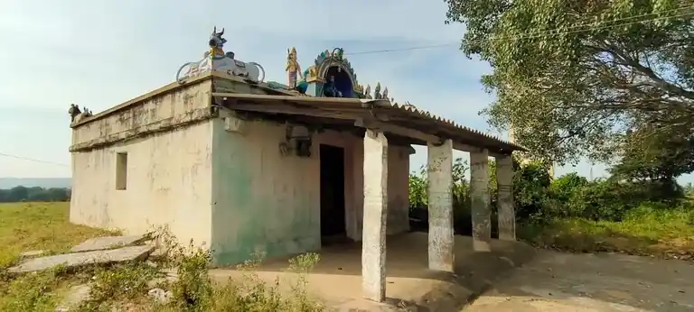 Arulmigu Laalikal Thimmarayaswamy Temple, Udhanapalli, Laalikal - 635119 Arulmigu Laalikal Thimmarayaswamy Temple, Udhanapalli, Laalikal - 635119, Krishnagiri - Ancient Temple Architecture and History Image 2