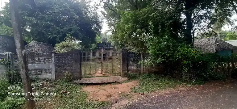 Arulmigu Lakhsminarayana Perumal Temple, Boothangudi - 609204 அருள்மிகு லெஷ்மிநாராயண பெருமாள் திருக்கோயில், Poothangudi - 609204, Mayiladuthurai - Ancient Temple Architecture and History Image 7