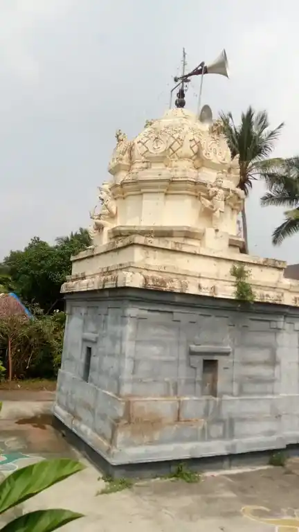 Arulmigu Lakshiminarayanaperumal Temple, Kanniyam - 604304 அருள்மிகு லட்சுமிநாராயணபெருமாள் திருக்கோயில், Kanniyam - 604304, Viluppuram - Ancient Temple Architecture and History Image 4