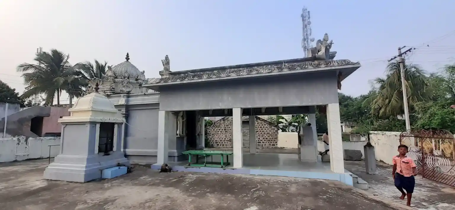 Arulmigu Lakshiminarayanaperumal Temple, Mazhaiyur - 604502 அருள்மிகு லட்சுமிநாராயணப்பெருமாள் திருக்கோயில், Mazhaiyur - 604502, Tiruvannamalai - Ancient Temple Architecture and History Image 2