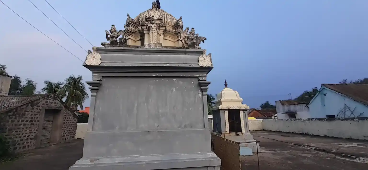 Arulmigu Lakshiminarayanaperumal Temple, Mazhaiyur - 604502 அருள்மிகு லட்சுமிநாராயணப்பெருமாள் திருக்கோயில், Mazhaiyur - 604502, Tiruvannamalai - Ancient Temple Architecture and History Image 3