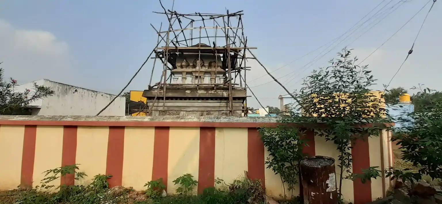 Arulmigu Lakshiminarayanaperumal Temple, Narayanamangalam - 604408 அருள்மிகு லட்சுமிநாராயணப்பெருமாள் திருக்கோயில், Narayanamangalam - 604408, Tiruvannamalai - Ancient Temple Architecture and History Image 3
