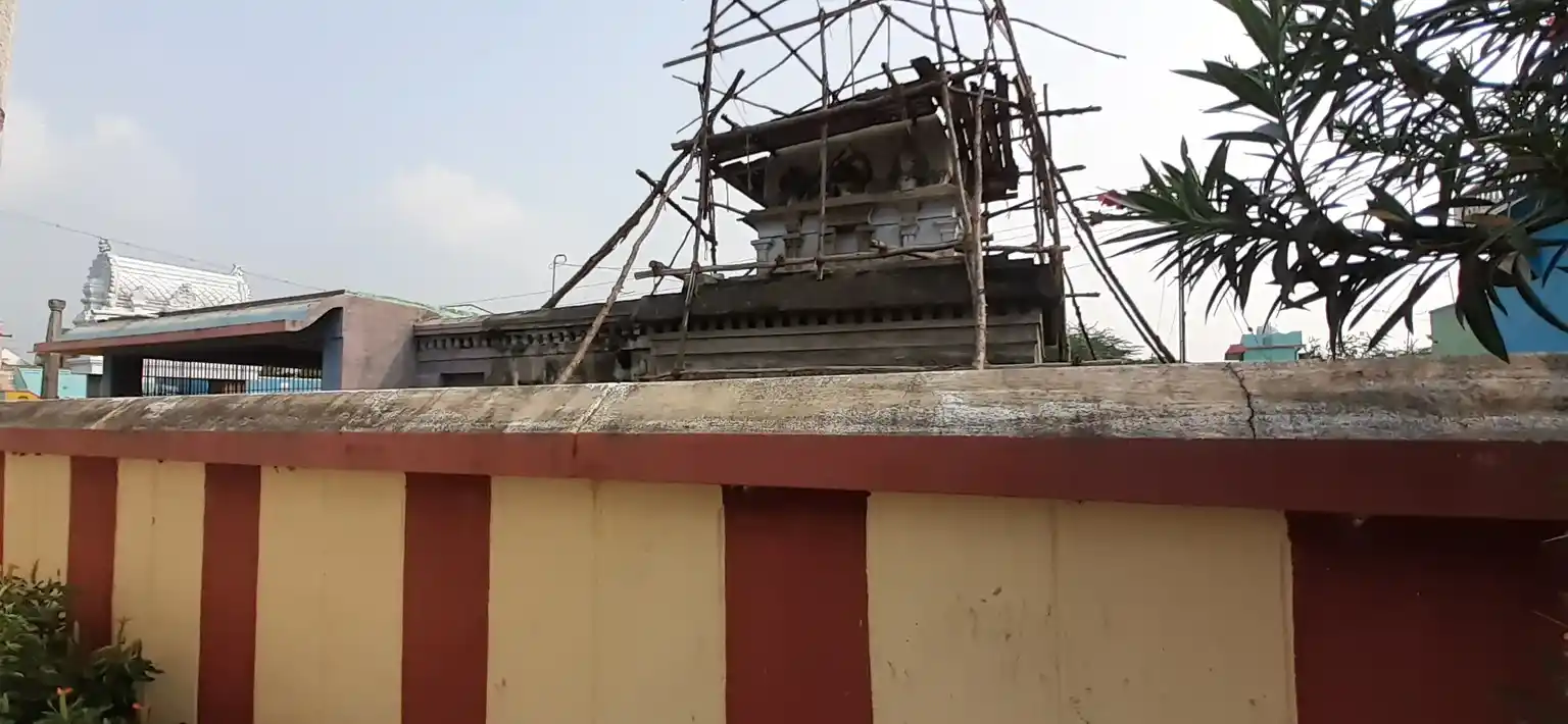 Arulmigu Lakshiminarayanaperumal Temple, Narayanamangalam - 604408 அருள்மிகு லட்சுமிநாராயணப்பெருமாள் திருக்கோயில், Narayanamangalam - 604408, Tiruvannamalai - Ancient Temple Architecture and History Image 4