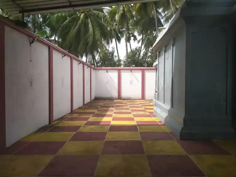 Arulmigu Lakshiminarayanaperumal Temple, Perambai - 605110 அருள்மிகு லட்சுமிநாராயணப்பெருமாள் திருக்கோயில், Perambai - 605110, Viluppuram - Ancient Temple Architecture and History Image 5