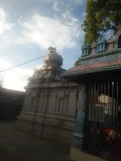 Arulmigu Lakshmi Amman Temple, Redhills, Chennai - 600052 அருள்மிகு லட்சுமியம்மன் திருக்கோயில், செங்குன்றம், சென்னை - 600052, Chennai - Ancient Temple Architecture and History Image 3