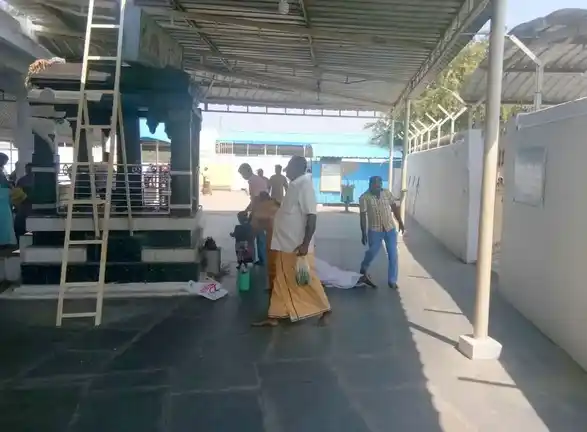 Arulmigu Lakshmi Narasimma Perumal Temple, Thalakkarai, Avinashi - 641655 அருள்மிகு லட்சுமி நரசிம்ம பெருமாள் திருக்கோயில், Thalakkarai, Avinashi - 641655, Tiruppur - Ancient Temple Architecture and History Image 5