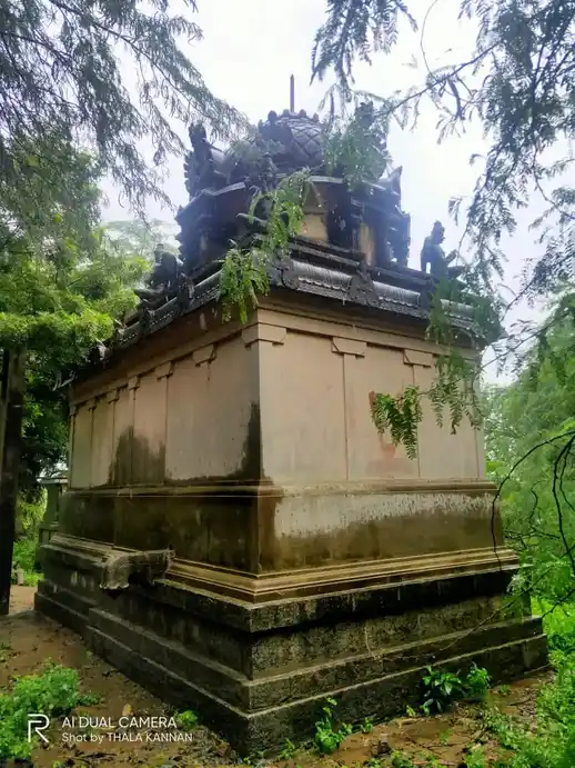 Arulmigu Lakshmi Narasinga Perumal Temple, Vilathur - 608303 அருள்மிகு லட்சுமிநரசிங்கப்பெருமாள் திருக்கோயில், Vilathur - 608303, Cuddalore - Ancient Temple Architecture and History Image 6