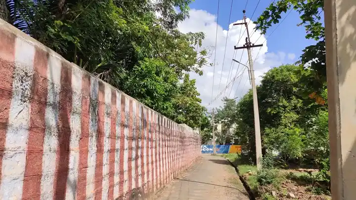 Arulmigu Lakshmi Narasingaswamy Temple, Puliyangudi - 627855 அருள்மிகு லட்சுமிநரசிங்கபெருமாள திருக்கோயில், Puliyangudi - 627855, Tenkasi - Ancient Temple Architecture and History Image 3