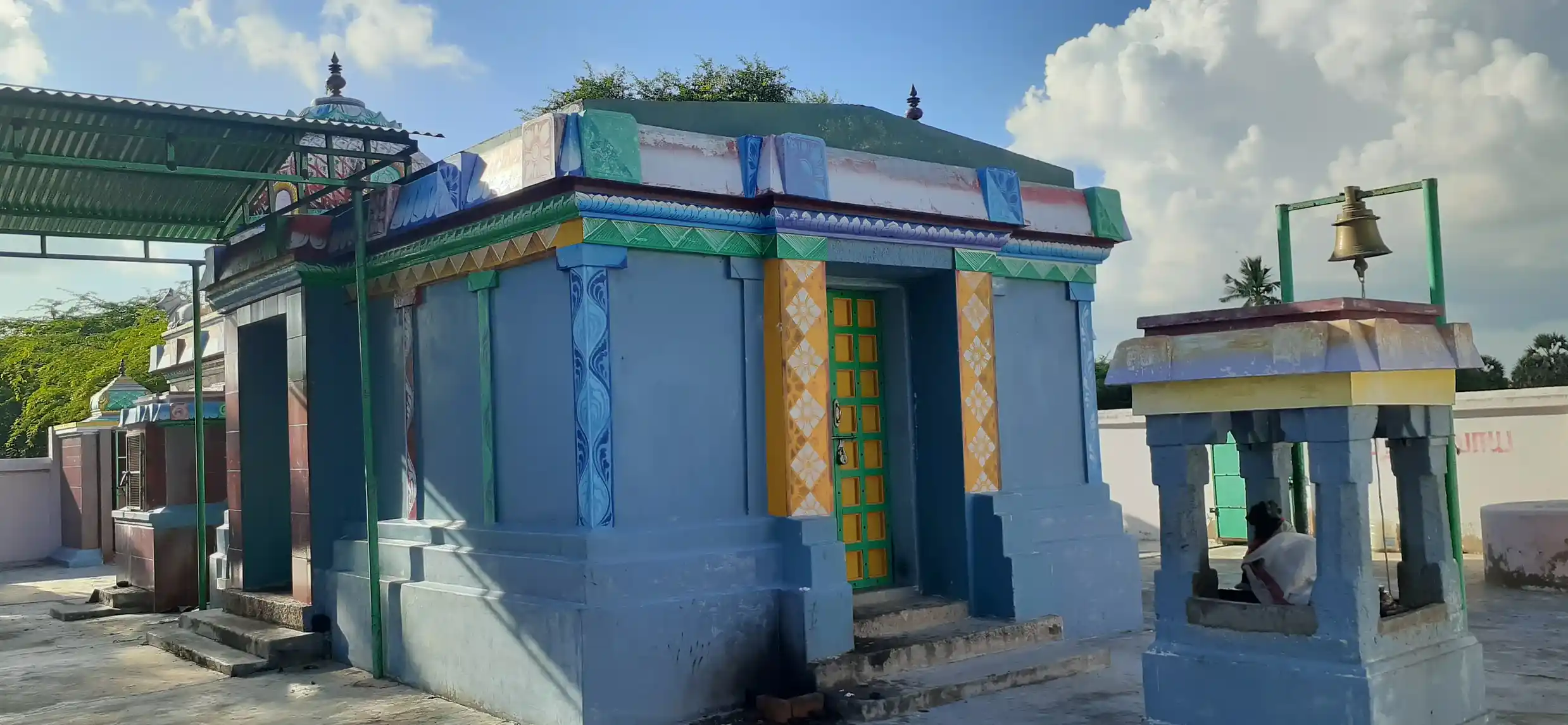 Arulmigu Lakshmi Narayana Perumal and Kasi Vishwanathar Temple, புள்ளமங்கலம், Pullamangalam - 610206 அருள்மிகு லெட்சுமி நாராயண பெருமாள் மற்றும் காசிவிஸ்வநாத சுவாமி திருக்கோயில், புள்ளமங்கலம் - 610206, Thiruvarur - Ancient Temple Architecture and History Image 4