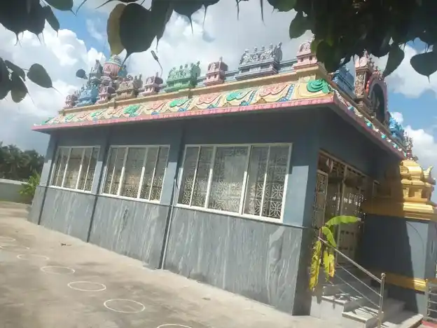 Arulmigu Lakshmi Narayana Perumal Temple, Adiyur - 635602 அருள்மிகு லட்சுமி நாராயணப்பெருமாள் திருக்கோயில், ஆதியூர் - 635602, Thirupathur - Ancient Temple Architecture and History Image 2