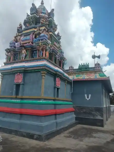 Arulmigu Lakshmi Narayana Perumal Temple, Adiyur - 635602 அருள்மிகு லட்சுமி நாராயணப்பெருமாள் திருக்கோயில், ஆதியூர் - 635602, Thirupathur - Ancient Temple Architecture and History Image 4