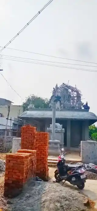 Arulmigu Lakshmi Narayana Perumal Temple, Ammanambakkam - 603109 அருள்மிகு லட்சுமி நாராயணப்பெருமாள் திருக்கோயில், அம்மனம்பாக்கம் - 603109, Chengalpattu - Ancient Temple Architecture and History Image 3