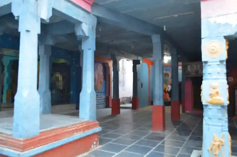 Arulmigu Lakshmi Narayana Perumal Temple, Arasamarapet, Vellore - 632004 அருள்மிகு லட்சுமி நாராயணப் பெருமாள் திருக்கோயில், அரசமரப்பேட்டை, வேலூர் - 632004, Vellore - Ancient Temple Architecture and History Image 4