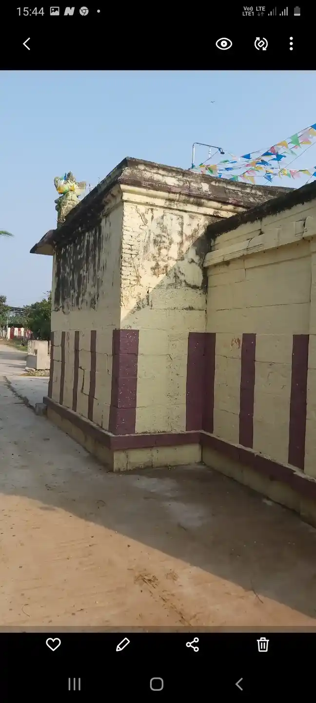 Arulmigu Lakshmi Narayana Perumal Temple, Arrampakkam - 601301 அருள்மிகு லட்சுமிநாராயணப்பெருமாள் திருக்கோயில், ஆரம்பாக்கம் - 601301, Kancheepuram - Ancient Temple Architecture and History Image 4