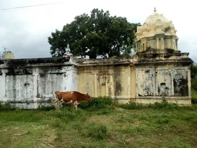 Arulmigu Lakshmi Narayana Perumal Temple, Gangavaram - 606751 அருள்மிகு லட்சுமிநாராயணபெருமாள் திருக்கோயில், Gangavaram - 606751, Tiruvannamalai - Ancient Temple Architecture and History Image 4