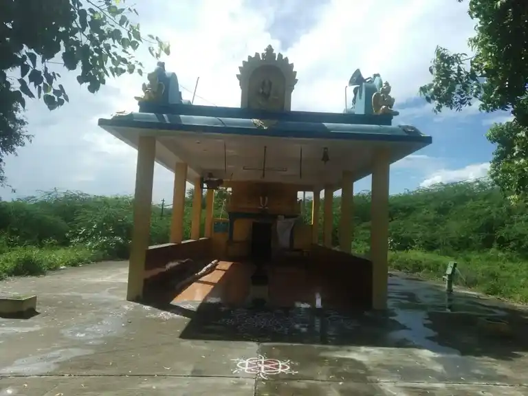 Arulmigu Lakshmi Narayana Perumal Temple, Kalivantham Pattu - 603209 அருள்மிகு லட்சுமிநாராயணப்பெருமாள் திருக்கோயில், Kalivantham Pattu - 603209, Chengalpattu - Ancient Temple Architecture and History Image 3