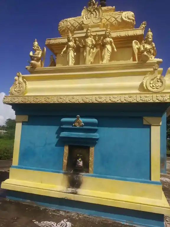 Arulmigu Lakshmi Narayana Perumal Temple, Kalivantham Pattu - 603209 அருள்மிகு லட்சுமிநாராயணப்பெருமாள் திருக்கோயில், Kalivantham Pattu - 603209, Chengalpattu - Ancient Temple Architecture and History Image 4