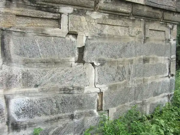 Arulmigu Lakshmi Narayana Perumal Temple, Kesarimangalam - 638311 அருள்மிகு லட்சுமி நாராயணப் பெருமாள் திருக்கோயில், Kesarimangalam - 638311, Erode - Ancient Temple Architecture and History Image 3