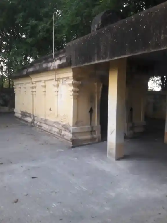 Arulmigu Lakshmi Narayana Perumal Temple, Kilpennathur - 604601 Arulmigu Lakshmi Narayana Perumal Temple, Kilpennathur - 604601, Tiruvannamalai - Ancient Temple Architecture and History Image 5