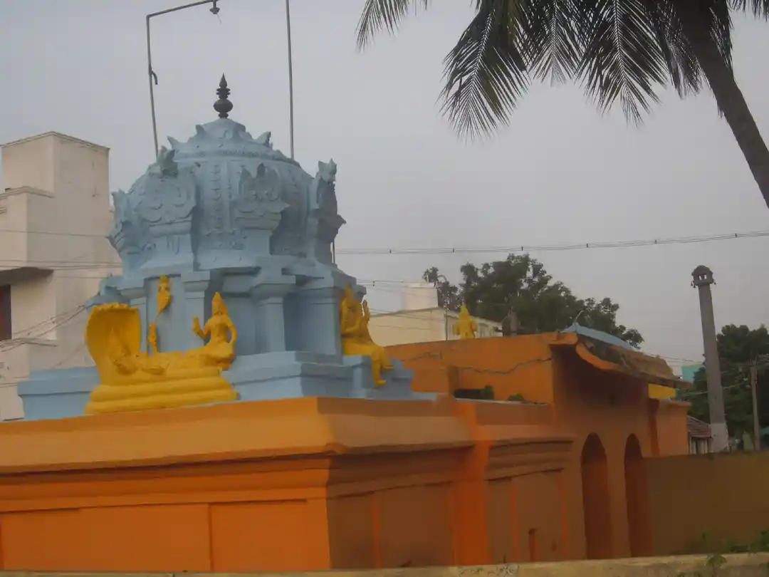 Arulmigu Lakshmi Narayana Perumal Temple, Koothakudi - 606305 அருள்மிகு லட்சுமிநாராயணப்பெருமாள் திருக்கோயில், கூத்தக்குடி - 606305, Kallakurichi - Ancient Temple Architecture and History Image 3