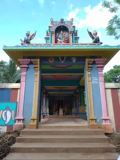 Arulmigu Lakshmi Narayana Perumal Temple, Lakshminarayanapuram - 609304 அருள்மிகு லெட்சுமி நாராயணப்பெருமாள் திருக்கோயில், Lakshminarayanapuram - 609304, Mayiladuthurai - Ancient Temple Architecture and History Image 4