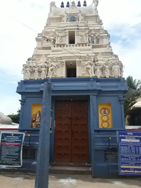 Arulmigu Lakshmi Narayana Perumal Temple, Madapakkam - 603202 அருள்மிகு இலட்சுமி நாராயணப் பெருமாள் திருக்கோயில், மாடப்பாக்கம், கூடுவான்சேரி - 603202, Kancheepuram - Ancient Temple Architecture and History Image 3
