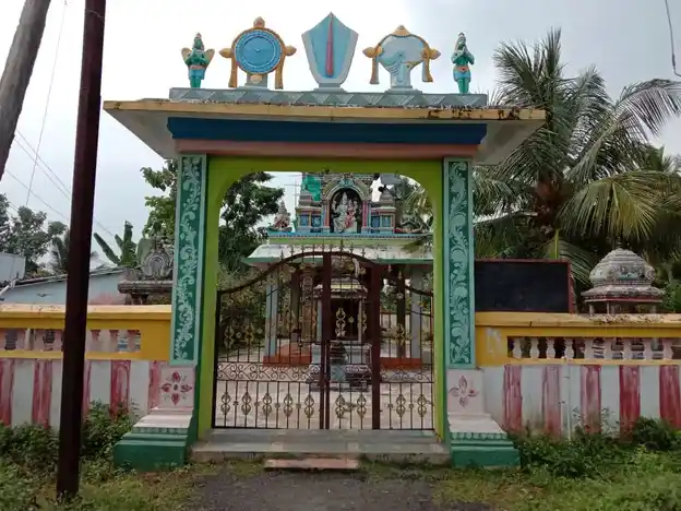 Arulmigu Lakshmi Narayana Perumal Temple, Mathirimangalam - 609801 அருள்மிகு லெட்சுமி நாராயணபெருமாள் திருக்கோயில், மாதிரிமங்கலம் - 609801, Mayiladuthurai - Ancient Temple Architecture and History Image 2
