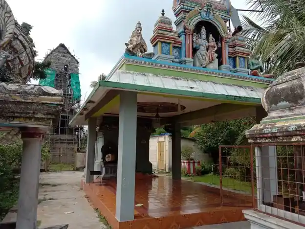 Arulmigu Lakshmi Narayana Perumal Temple, Mathirimangalam - 609801 அருள்மிகு லெட்சுமி நாராயணபெருமாள் திருக்கோயில், மாதிரிமங்கலம் - 609801, Mayiladuthurai - Ancient Temple Architecture and History Image 3