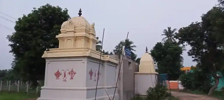 Arulmigu Lakshmi Narayana Perumal Temple, Movur - 608304 அருள்மிகு லட்சுமிநாராயணபெருமாள் திருக்கோயில், Movur - 608304, Cuddalore - Ancient Temple Architecture and History Image 4