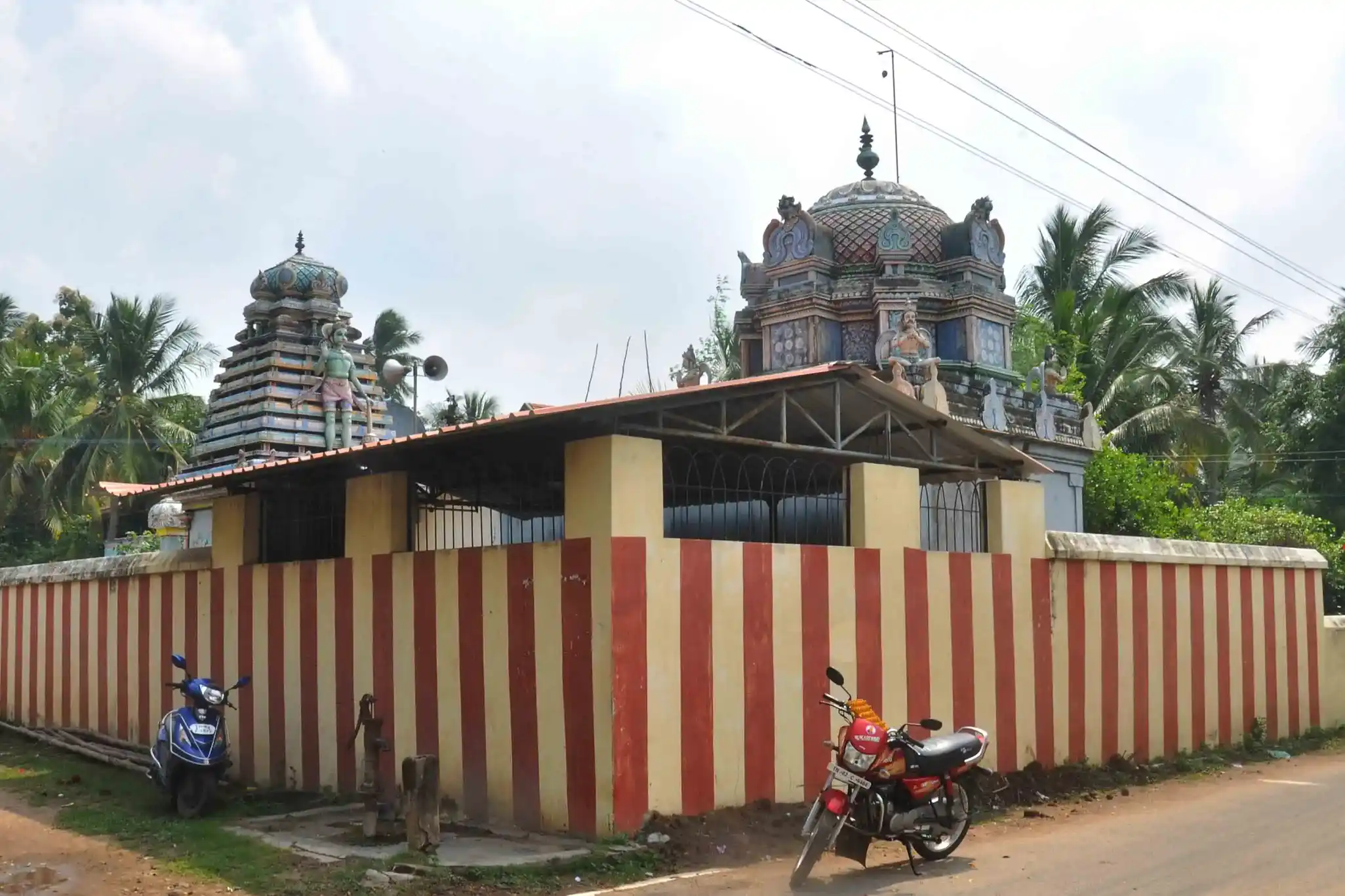 Arulmigu Lakshmi Narayana Perumal Temple, Nalladai - 609106 Temple
