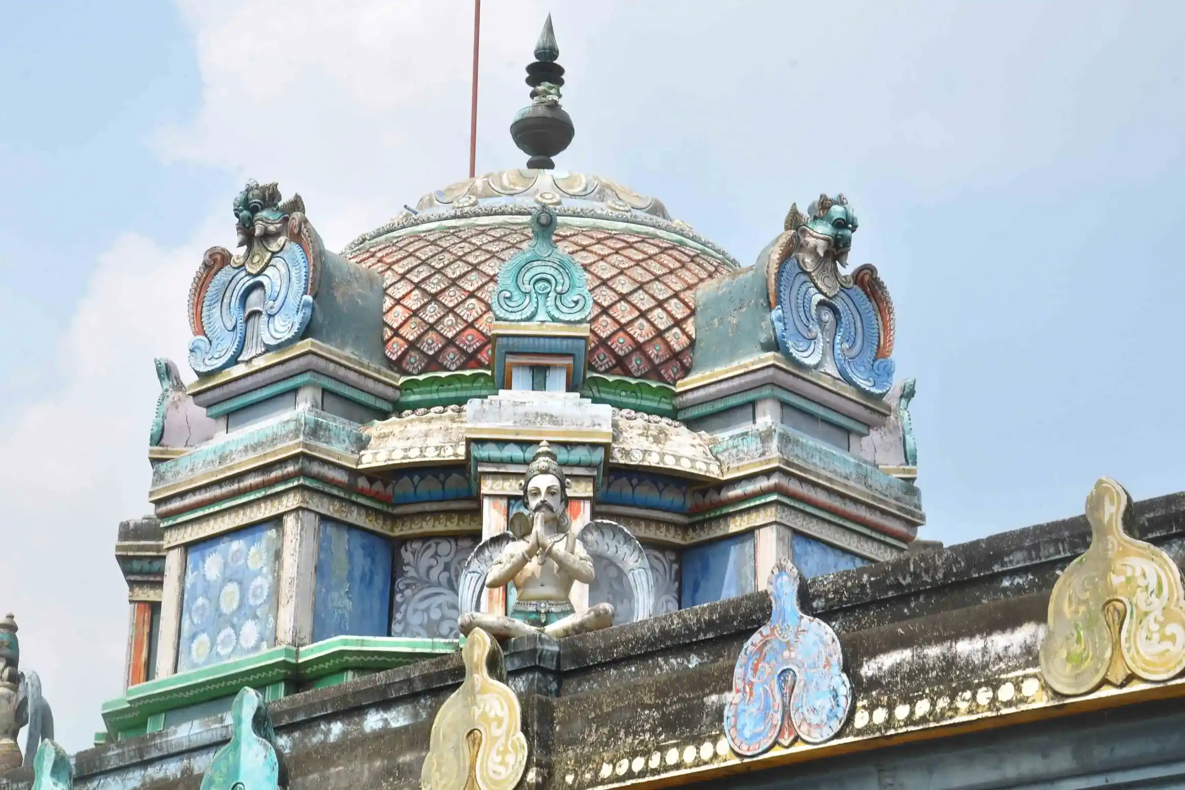 Arulmigu Lakshmi Narayana Perumal Temple, Nalladai - 609106 Arulmigu Lakshmi Narayana Perumal Temple, Nalladai - 609106, Mayiladuthurai - Ancient Temple Architecture and History Image 5